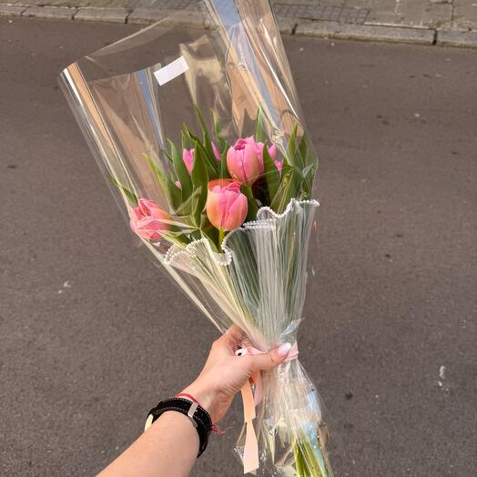 Rubor (ramo de tulipanes rosas)