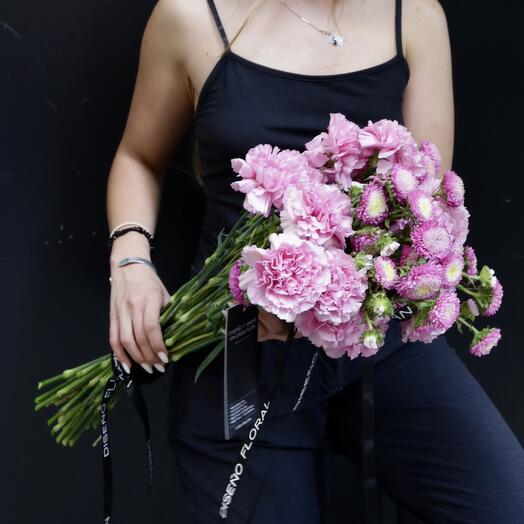 Ramo de Claveles Rosados ARAIK GALSTYAN