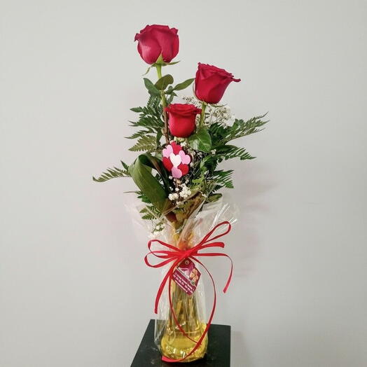 3 Rosas rojas + jarron