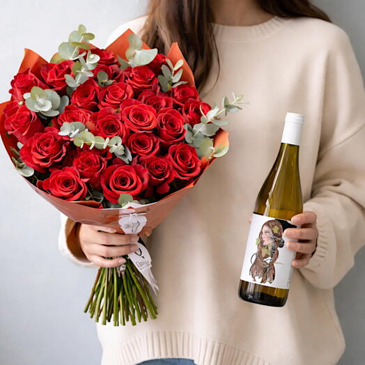 Ramo de 25 Rosas + vino
