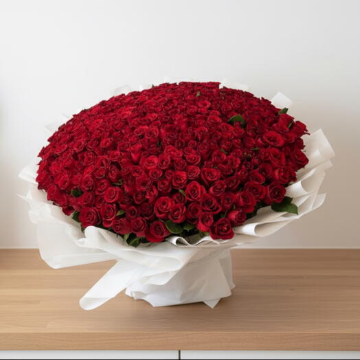 Ramo Real de 301 Rosas Rojas — Amor Majestuoso
