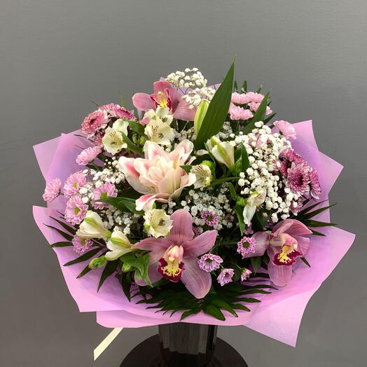 Ramo de color morado