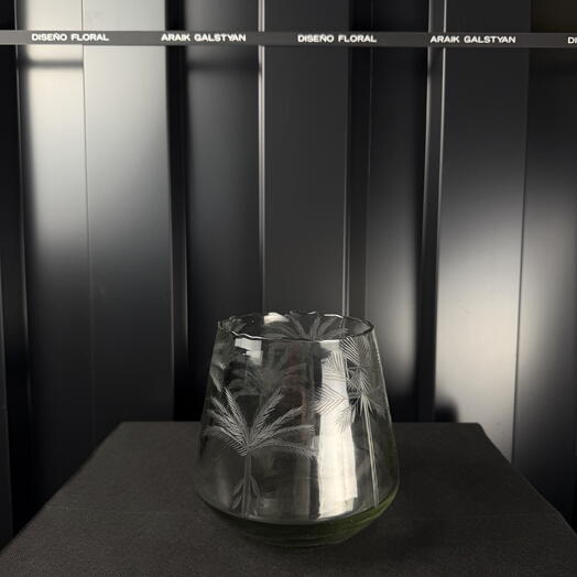 Portavelas de vidrio transparente con palma grabada de ARAIK GALSTYAN