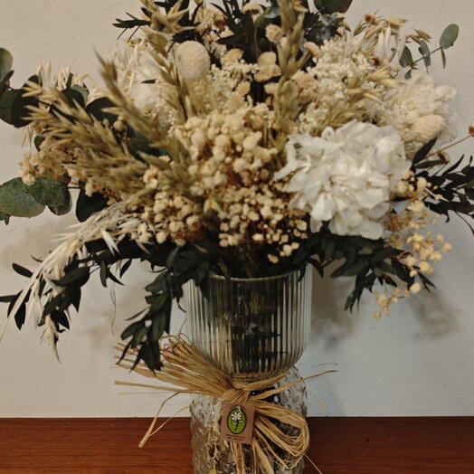 Jarron con ramo preservado blanco