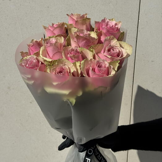 Ramo de 11 Rosas Rosadas Atena