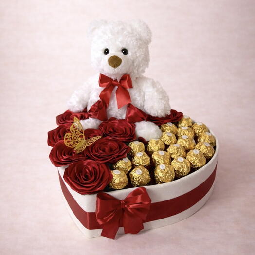 Caja corazon elegante con osito blanco, rosas y Ferrero - regalo premium para aniversario, cumpleanos y Dia de la Madre