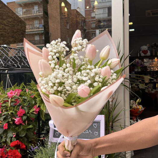 Bouquet of pink tulips