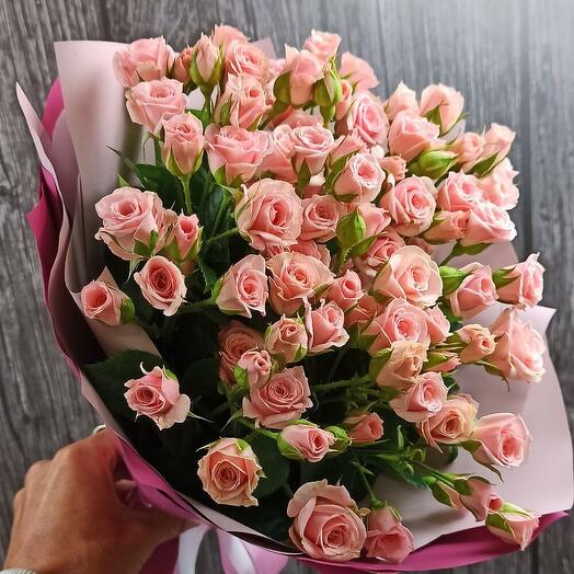 Bouquet of pink spray roses – 20 pcs