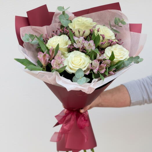 Un joli bouquet de 5 roses