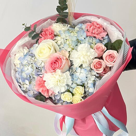 3 hortensias azules y mix flores