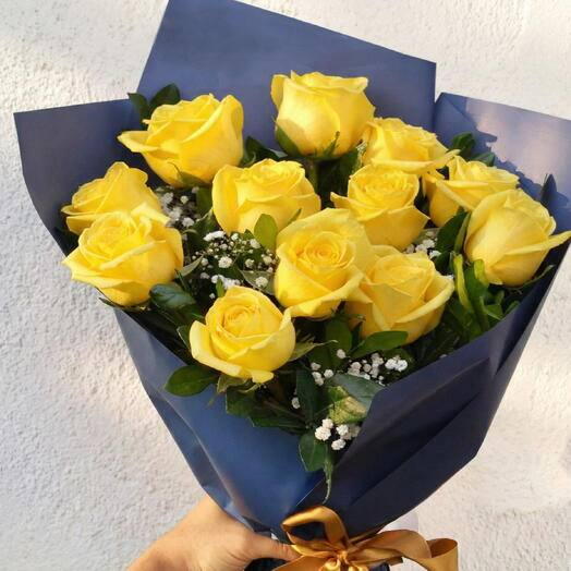 Ramo de 12 Rosas Amarillas – Alegria, Gratitud y Energia Positiva