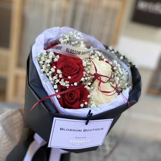 10 Rosas / Blossom Noir