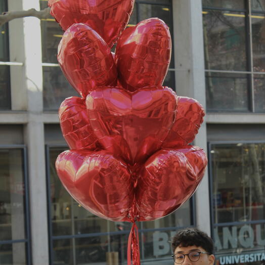 Ramillete de 10 corazones rojos