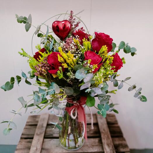Bouquet of red roses