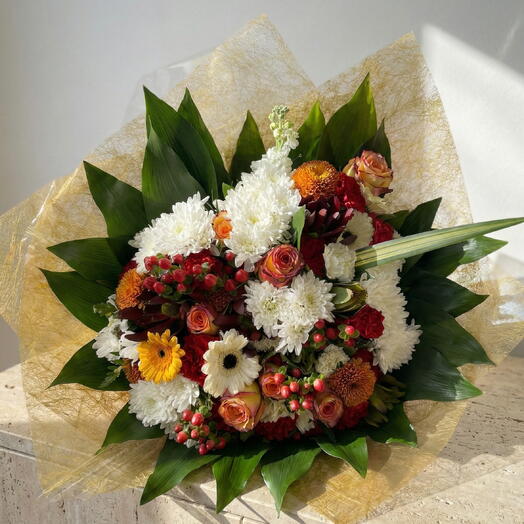 Romantic Bouquet – Elegant Floral Bouquet with Roses, Gerberas and Natural Flowers