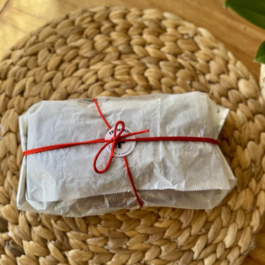 Banana bread proteico de te matcha