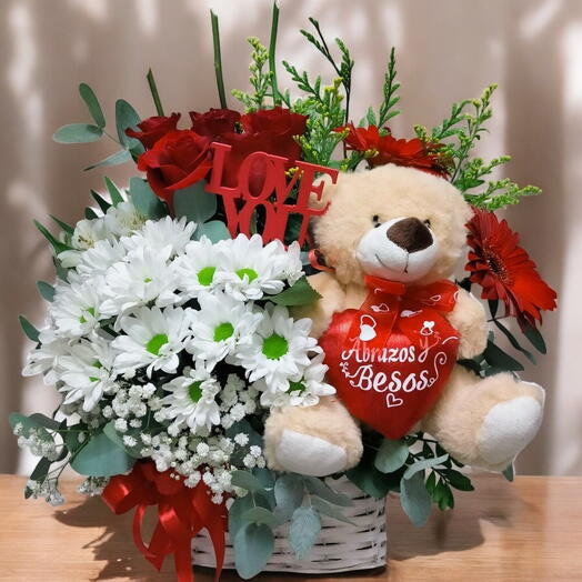 Cesta con flores Amor