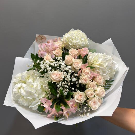 Ramo en tonos blancos