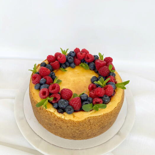 Cheesecake con arandanos y frambuesa