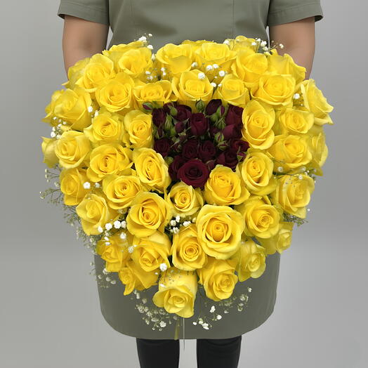 Corazon de rosas amarillas