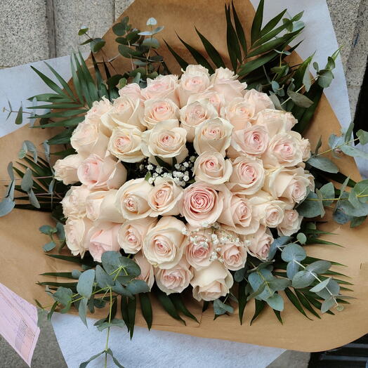 Ramo de  49 rosas exclusive