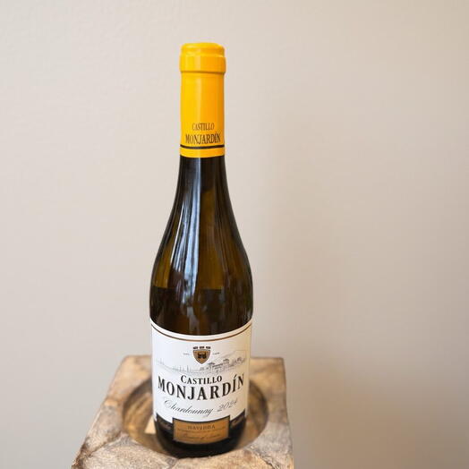 Chardonnay Wine 2025
