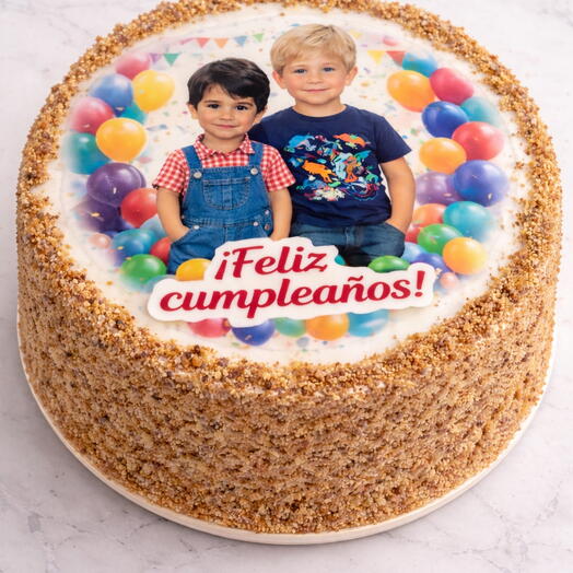 Tarta de cumpleanos personalizada con una foto de un nino, nina, adolescente, hombre o mujer en su cumpleanos