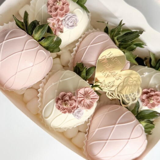 Box of 6 Handmade Strawberries - Mother's Day Edition