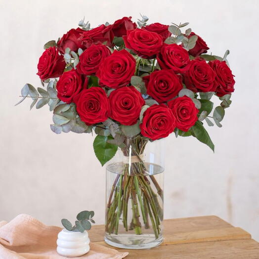 Ramo de 18 rosas rojas