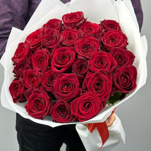 Red roses 25
