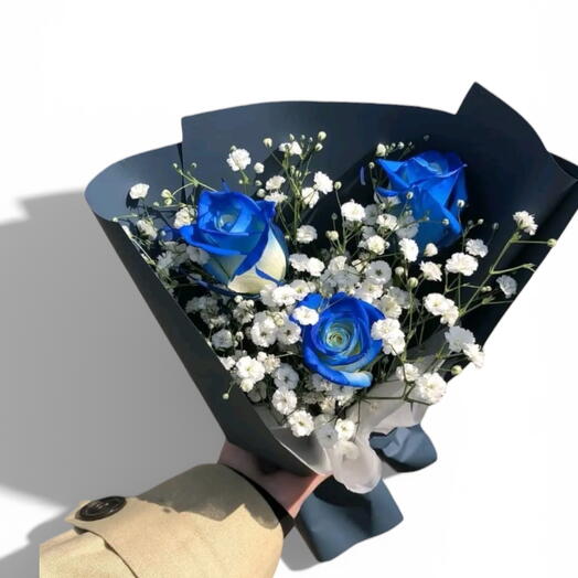 Ramo tres rosas azules