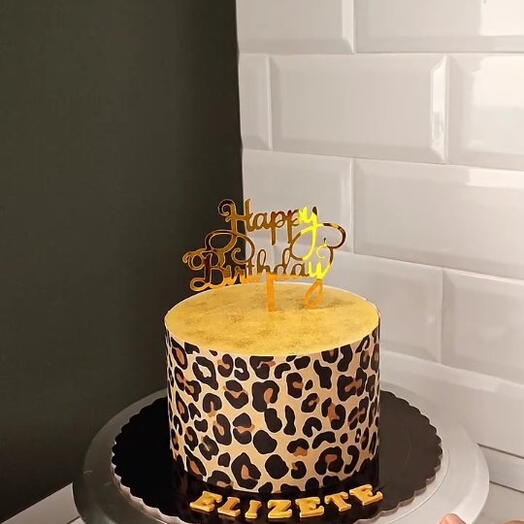 Tarta Animal Print Leopardo con Topper Dorado