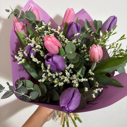 SWEET LOVE BOUQUET of tulips