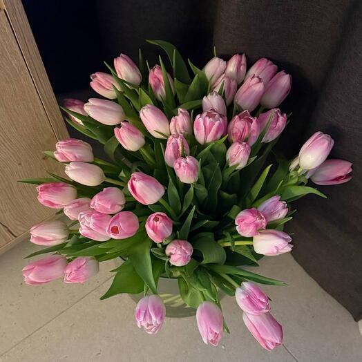 50 Tulips Pink and White