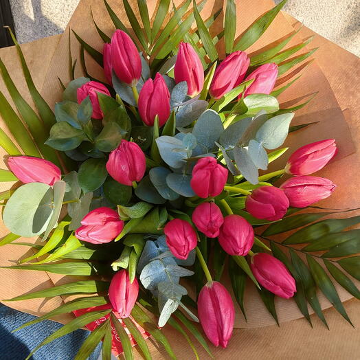 Ramo tulipanes(puede variar el color)