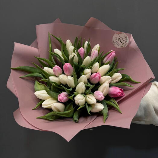 35 Ramo de tulipanes