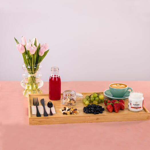 DESAYUNO SALUDABLE CON TULIPANES