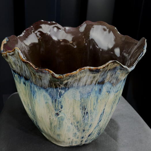 Maceta de ceramica organica marmolada azul/marron