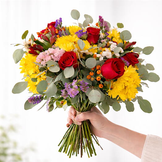 Ramo Colorido de Rosas y Flores de Temporada