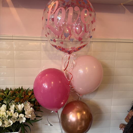 Balloon bouquet with bubble