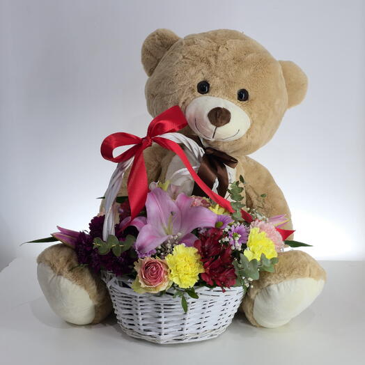 Peluche con cesta floral