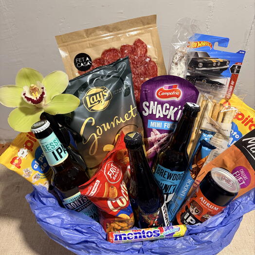 REBAJA 50% - La cesta gourmet definitiva de cervezas artesanales - cesta de regalo para él, simplemente porque, feliz cumpleaños, eres el hombre