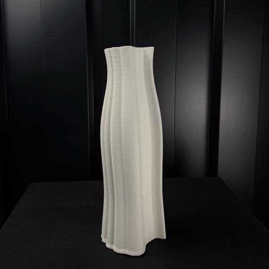 Jarrón blanco de cerámica con estampado de ginkgo