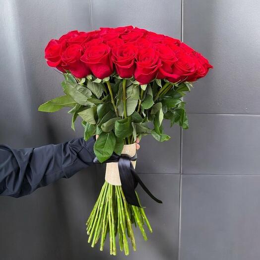 Bouquet Deluxe de 61 Rosas Rojas – Pasion y Elegancia Inigualables