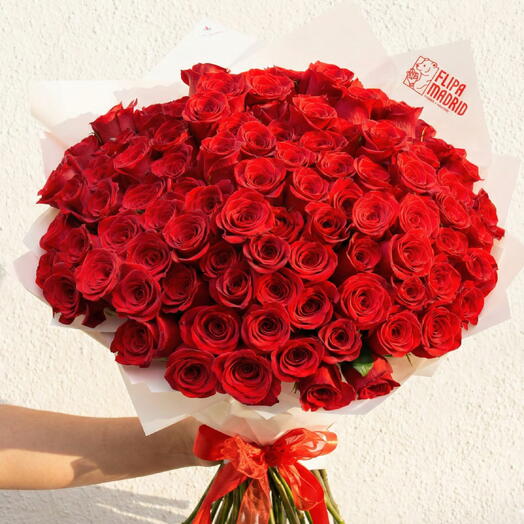 Ramo de 100 Rosas Rojas – Ramo Buchon de Amor Eterno y Pasion