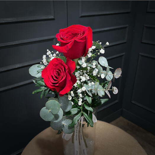 Ramito de dos rosas con Paniculata