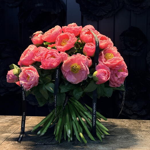 Bouquet of pink peonies