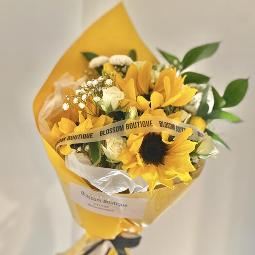 "Rayo de Sol" – Girasoles y Rosas Spray