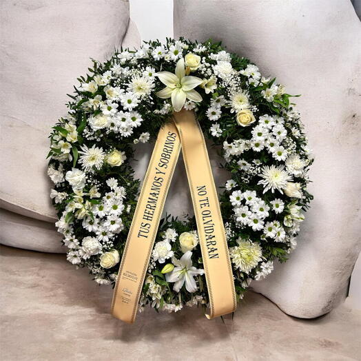 Белый похоронный венок с памятной лентой