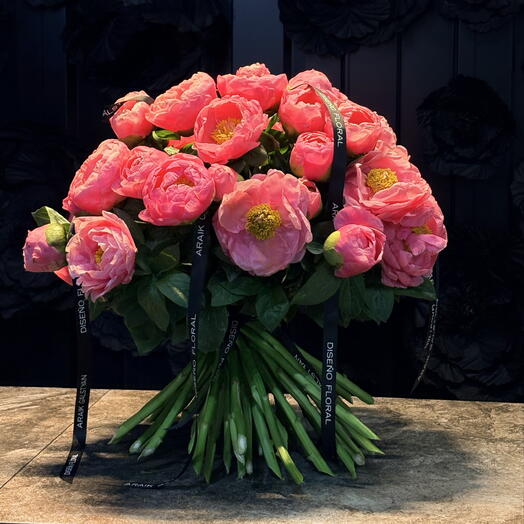 Ramo de 50 Peonias